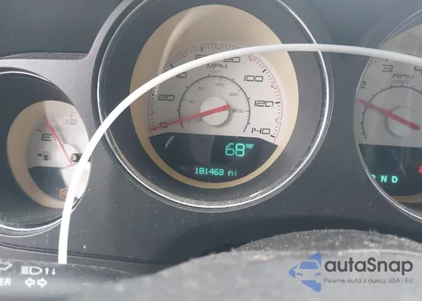 2013 Dodge Challenger Sxt z USA, uszkodzony, nr VIN 2C3CDYAG2DH704475